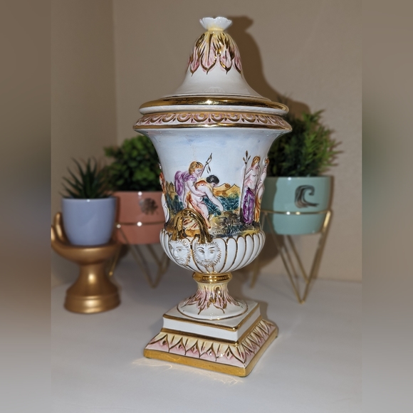 RARE Capodimonte Keramos Hand Painted Italian Porcelain Urn w/ Lid - Picture 9 of 13